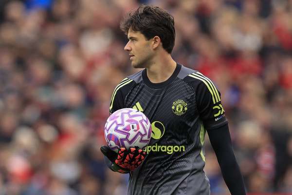 禁区肉搏战？拉门斯笑谈英超生存法则 揭秘选择曼联的心路历程